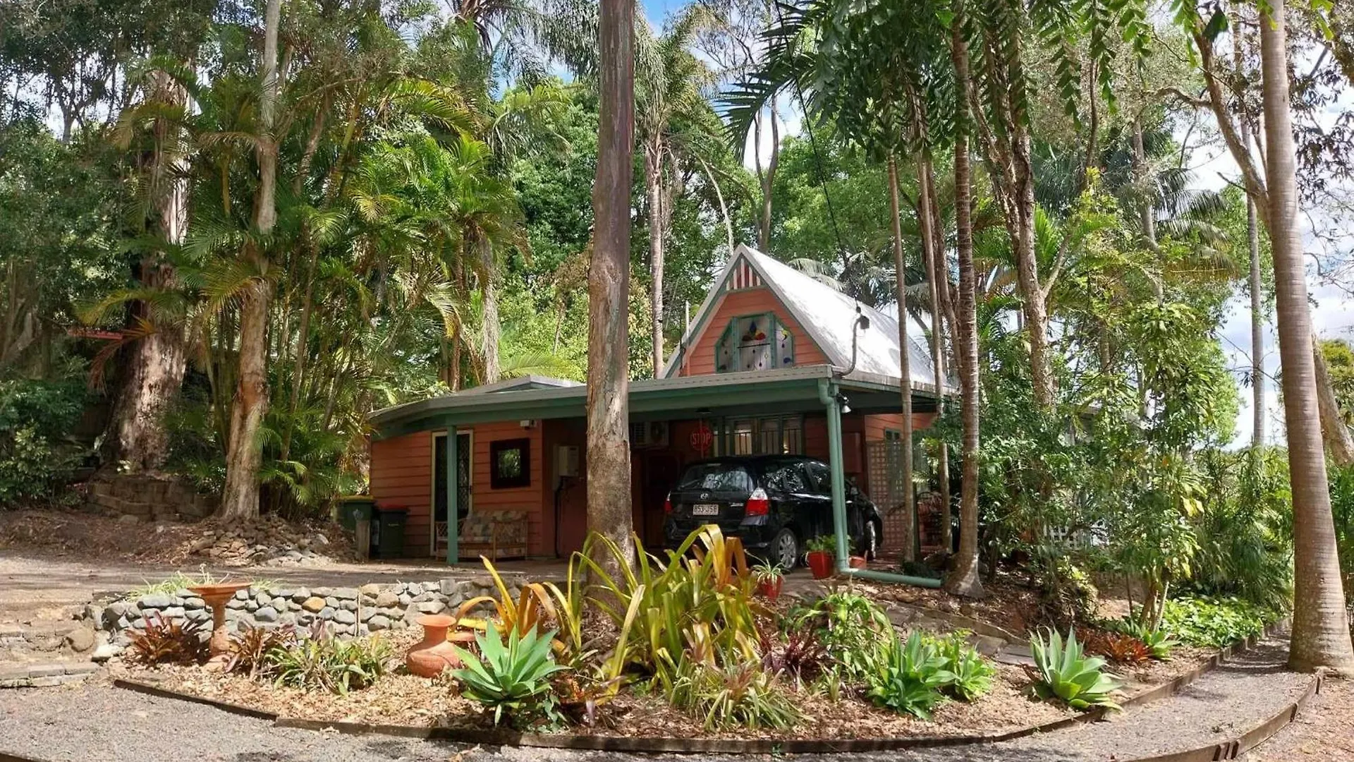 Alba The Scots Cottage Walk Every Where Maleny